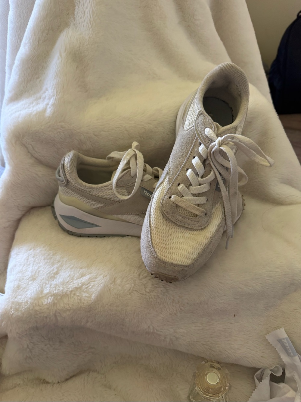 Reebok Women's Light Beige and White Lace-Up Sneakers